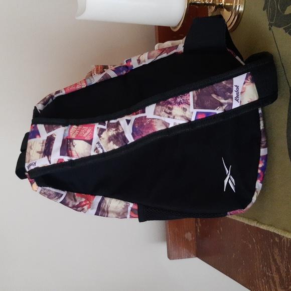 Reebok Sling Bag - Picture 3 of 6